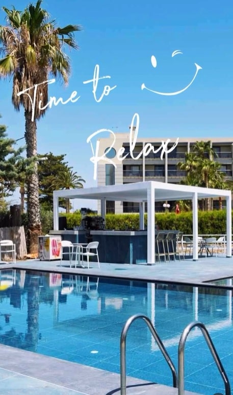 naiades pool time to relax